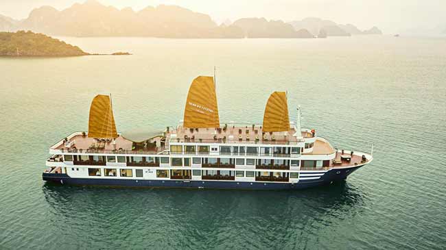 Du Thuyền Sea Life Legend Cruises 5 Sao