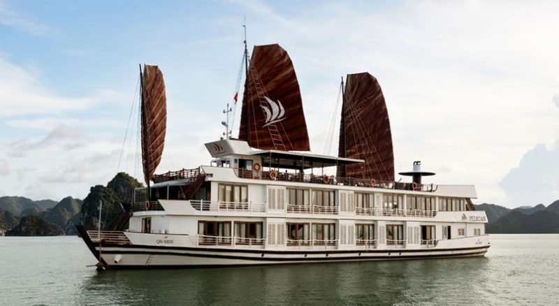 Du thuyền Pelican Cruise