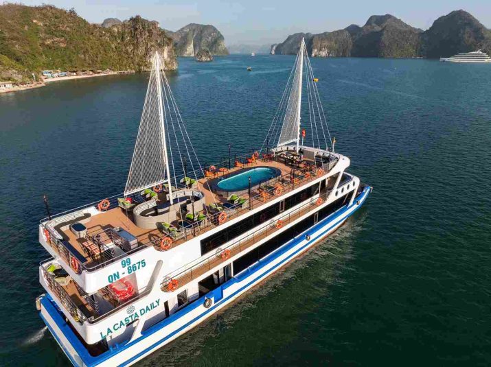 Tour du thuyền La Casta Daily Hạ Long